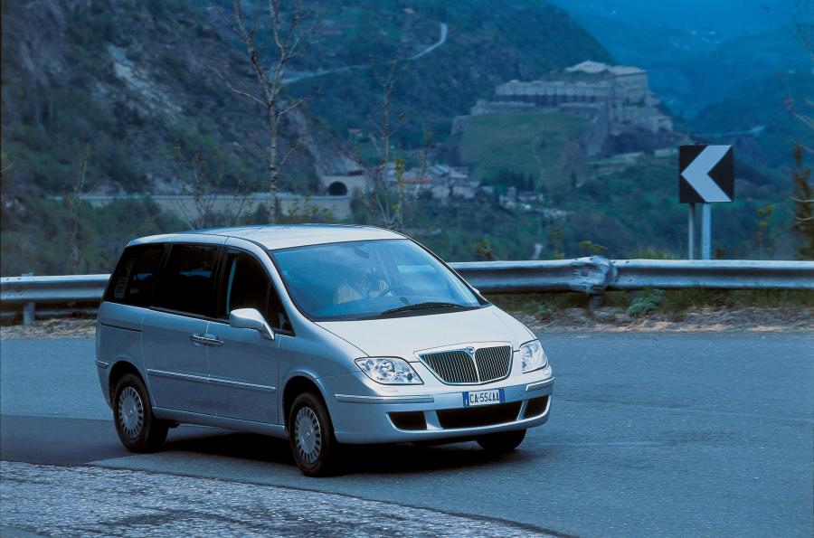  Lancia Phedra 2002 года  (фото 25 из 123)